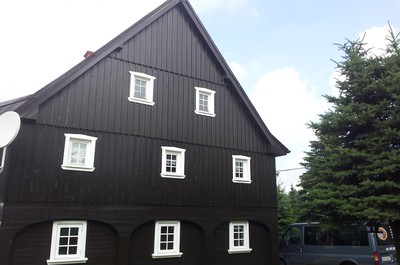 Renovace dřevostaveb i nábytku